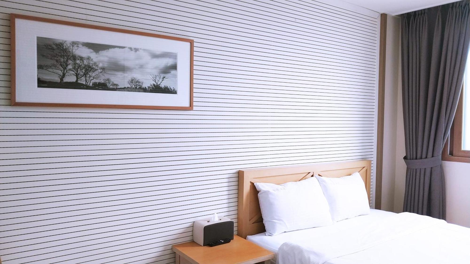 Golden Park Hotel Jeju Bagian luar foto